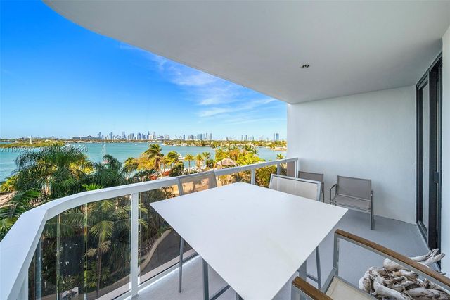 9 Island Ave 702, Miami Beach, FL 33139