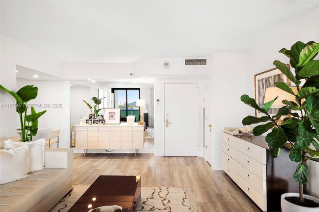 9 Island Ave 702, Miami Beach, FL 33139