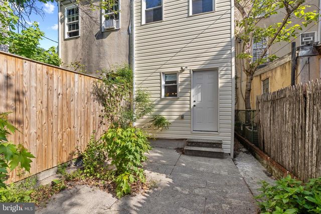 1525 W PRATT ST, Baltimore, MD 21223
