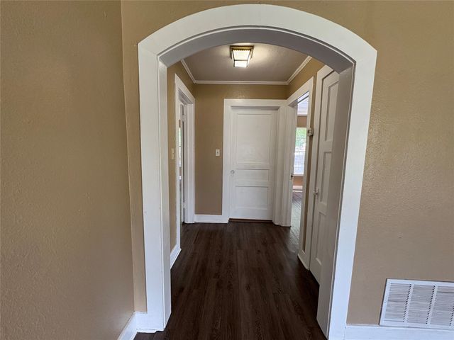 230 NE 20th, Paris, TX 75460