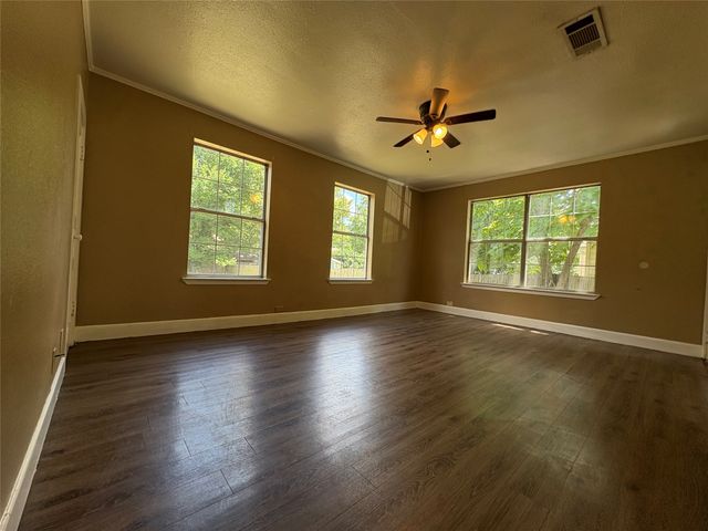 230 NE 20th, Paris, TX 75460