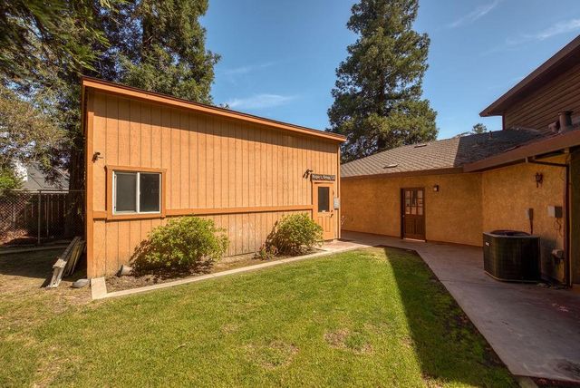 2063 Justice Ct, Turlock, CA 95382