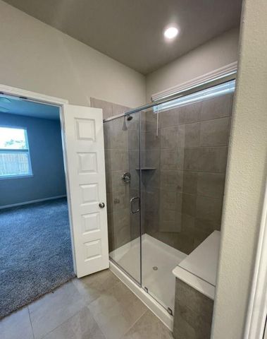 7052 Silverleaf Oak Street, Conroe, TX 77304
