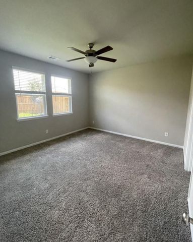 7052 Silverleaf Oak Street, Conroe, TX 77304