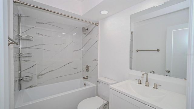 4368 S LAKE ORLANDO PARKWAY 203, Orlando, FL 32808
