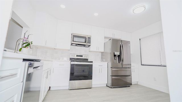 4368 S LAKE ORLANDO PARKWAY 203, Orlando, FL 32808