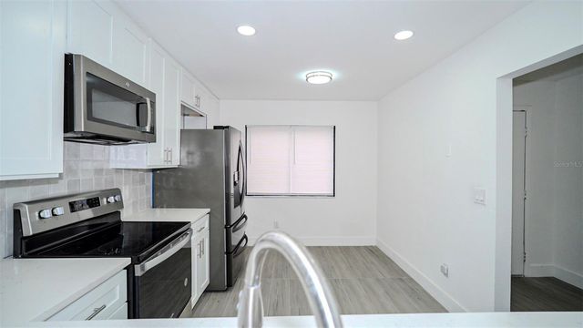 4368 S LAKE ORLANDO PARKWAY 203, Orlando, FL 32808