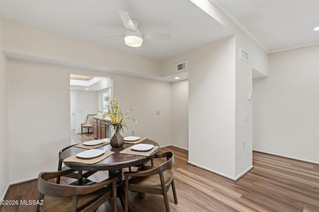 851 W Calle De Emilia, Green Valley, AZ 85614