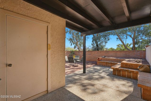 851 W Calle De Emilia, Green Valley, AZ 85614