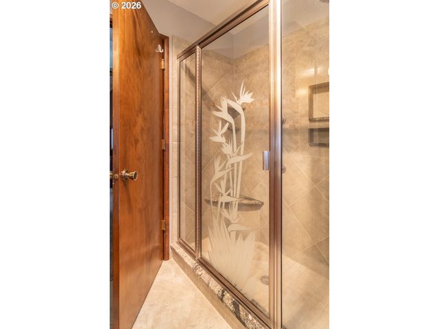 1834 Nw FINCH Ct, Roseburg, OR 97471