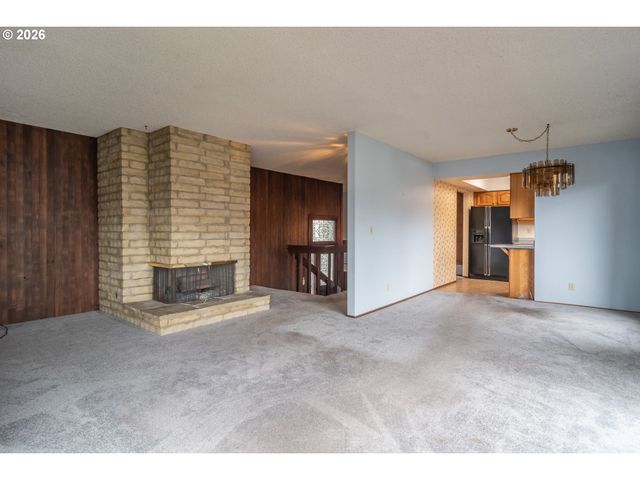 1834 Nw FINCH Ct, Roseburg, OR 97471