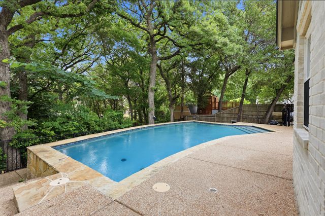 2105 Country Brook Drive, Weatherford, TX 76087