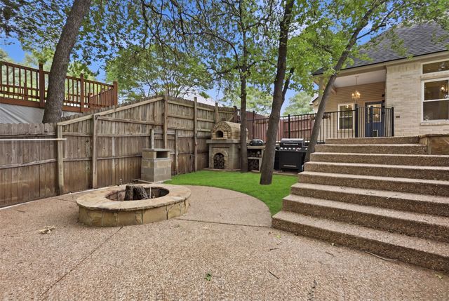 2105 Country Brook Drive, Weatherford, TX 76087