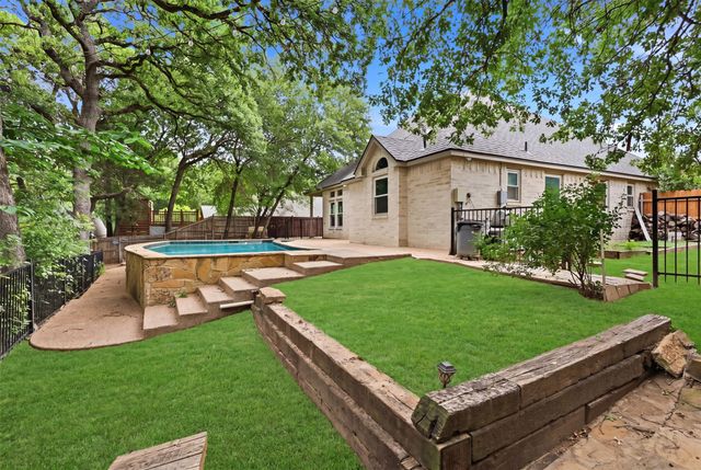 2105 Country Brook Drive, Weatherford, TX 76087