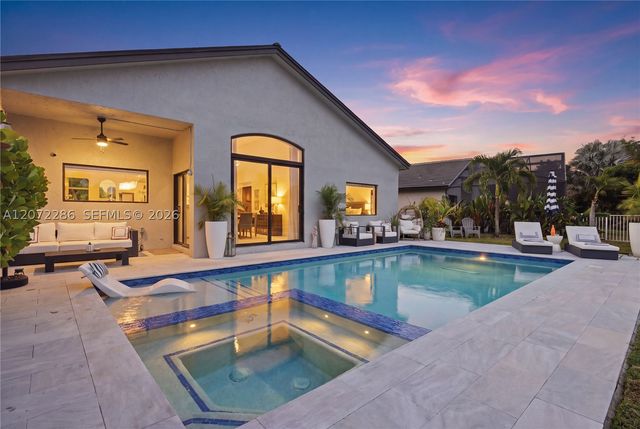 226 SW 180th Ave, Pembroke Pines, FL 33029