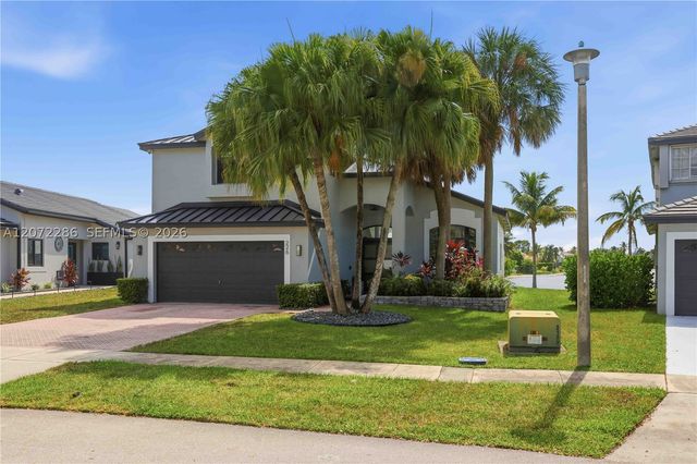 226 SW 180th Ave, Pembroke Pines, FL 33029
