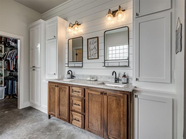 2176 County Road 1250, Blanchard, OK 73010