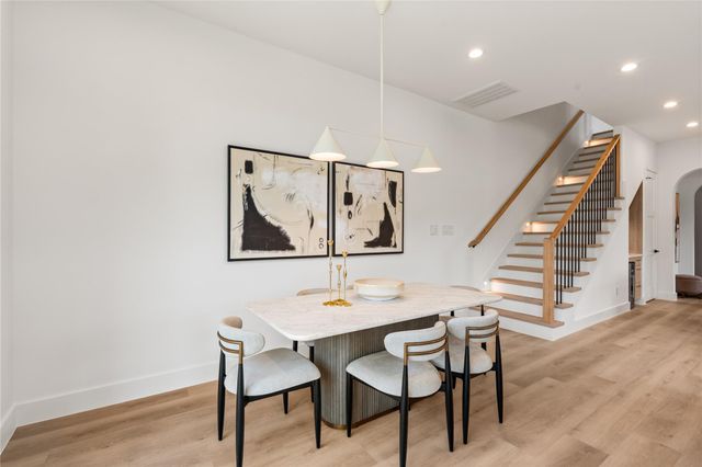 214 E 32nd Street A, Houston, TX 77018