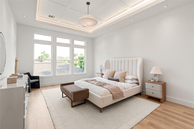 214 E 32nd Street A, Houston, TX 77018