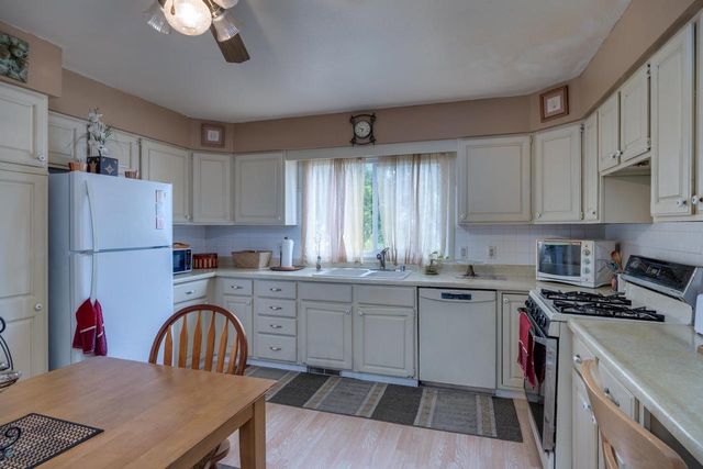 2806 Warner Street, Madison, WI 53713