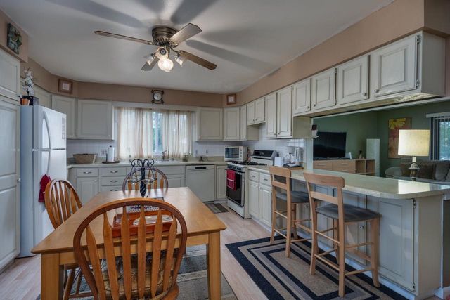 2806 Warner Street, Madison, WI 53713