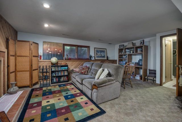 2806 Warner Street, Madison, WI 53713