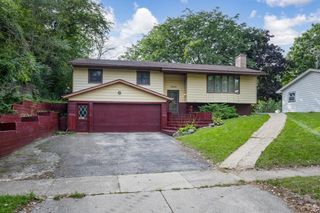 2806 Warner Street, Madison, WI 53713