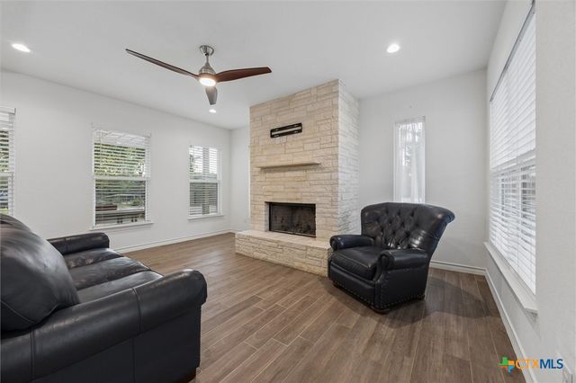 1420 Persimmon Pass, Fischer, TX 78623