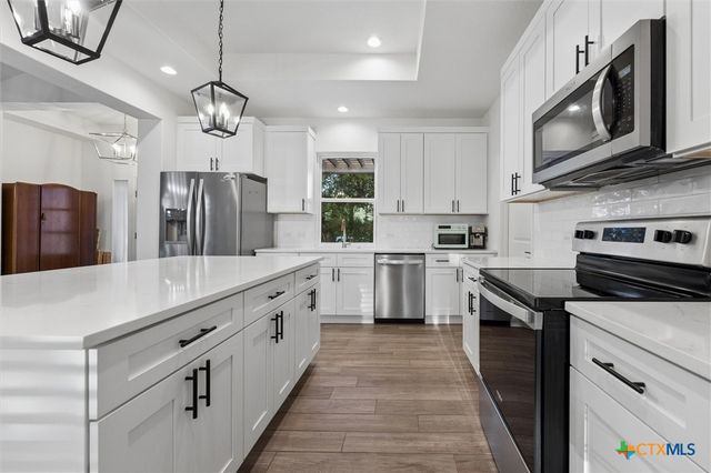 1420 Persimmon Pass, Fischer, TX 78623