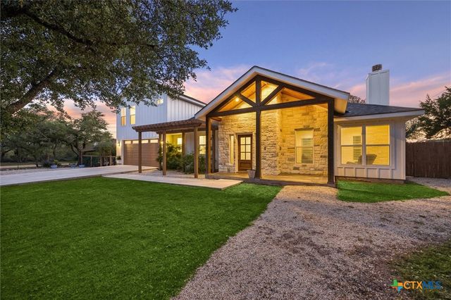 1420 Persimmon Pass, Fischer, TX 78623
