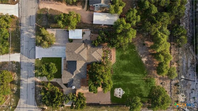 1420 Persimmon Pass, Fischer, TX 78623