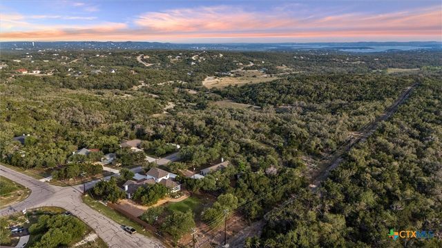 1420 Persimmon Pass, Fischer, TX 78623