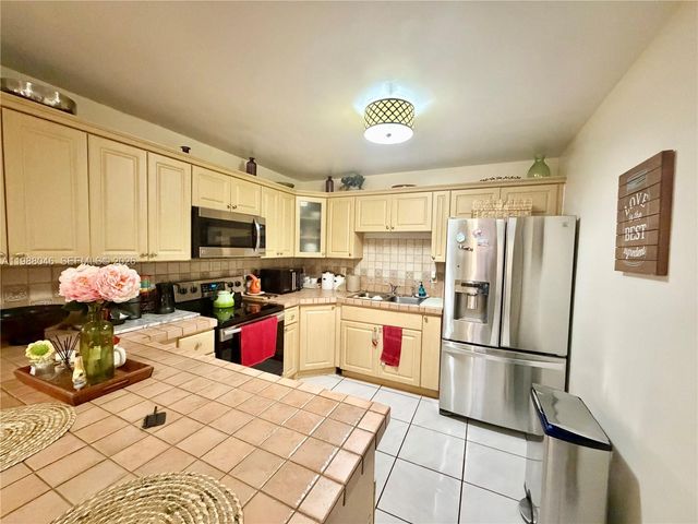 14474 SW 293rd Ter, Homestead, FL 33033