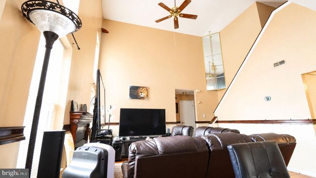 216 FRANKLIN AVE, Berlin, NJ 08009