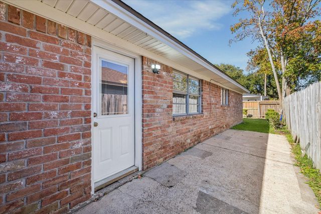 1808 Wren Drive, League City, TX 77573