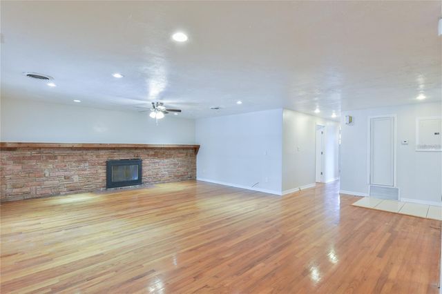 1828 SE LAKE WEIR AVENUE, Ocala, FL 34471