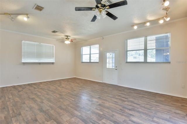 1828 SE LAKE WEIR AVENUE, Ocala, FL 34471