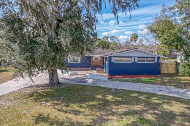 1828 SE LAKE WEIR AVENUE, Ocala, FL 34471