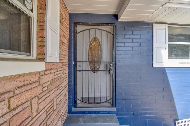 1828 SE LAKE WEIR AVENUE, Ocala, FL 34471