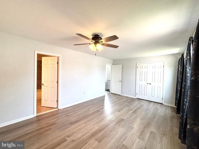 2 QUASAR CT, Sewell, NJ 08080