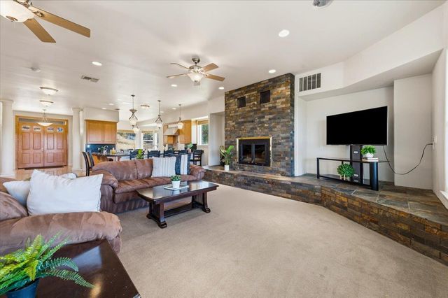 19114 Halcon Crest Ct, Grass Valley, CA 95949