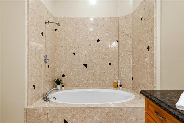 19114 Halcon Crest Ct, Grass Valley, CA 95949