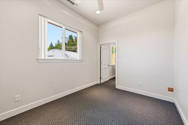 19114 Halcon Crest Ct, Grass Valley, CA 95949