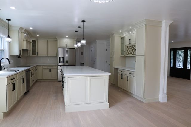 6 Briar Rd, Canton, MA 02021