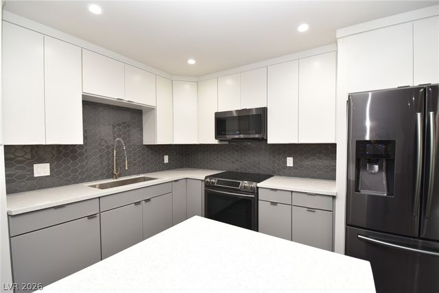 2709 Beaver Creek Court 202, Las Vegas, NV 89117