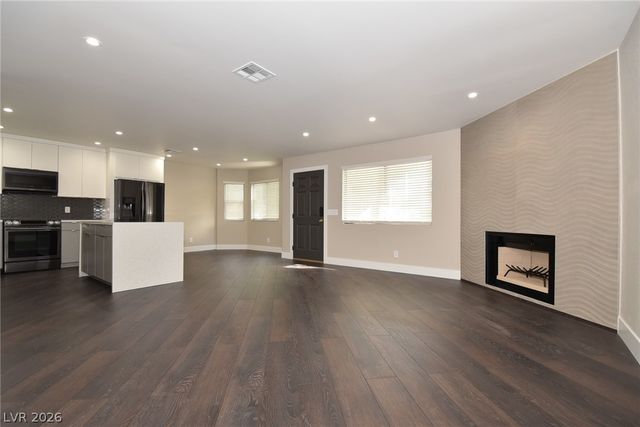 2709 Beaver Creek Court 202, Las Vegas, NV 89117