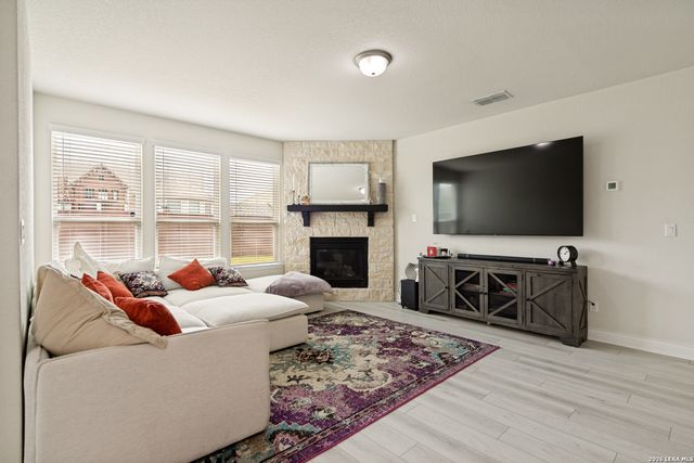 7626 DESPERADO WAY, Boerne, TX 78015