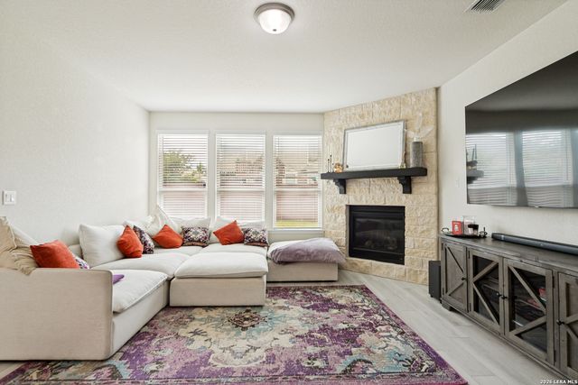 7626 DESPERADO WAY, Boerne, TX 78015