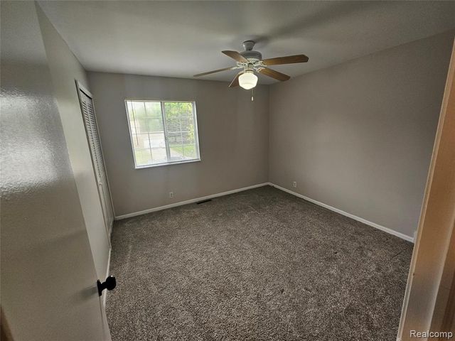 1210 Bay Ridge, Highland, MI 48356