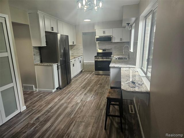 1210 Bay Ridge, Highland, MI 48356
